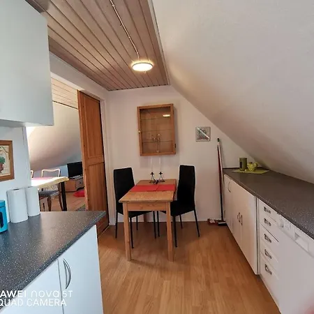 Hyggelig I Gaafstand Til Ballen Og Lystbadehavn - Taet Pa Ohavsstien Ballen (Svendborg)