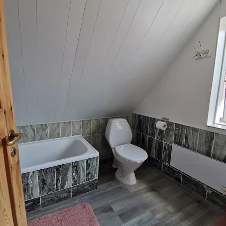 Hyggelig I Gåafstand Til Ballen Og Lystbådehavn - Tæt På øhavsstien Ballen (Svendborg)