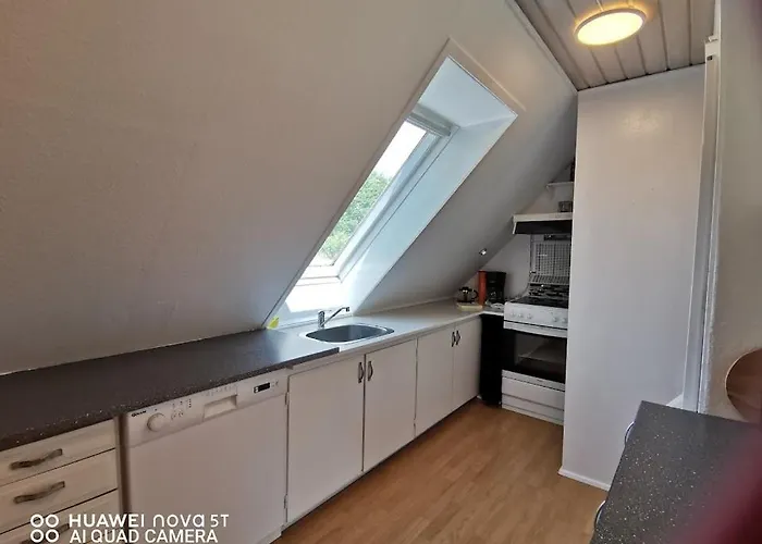 Hyggelig I Gaafstand Til Ballen Og Lystbadehavn - Taet Pa Ohavsstien * Ballen (Svendborg)